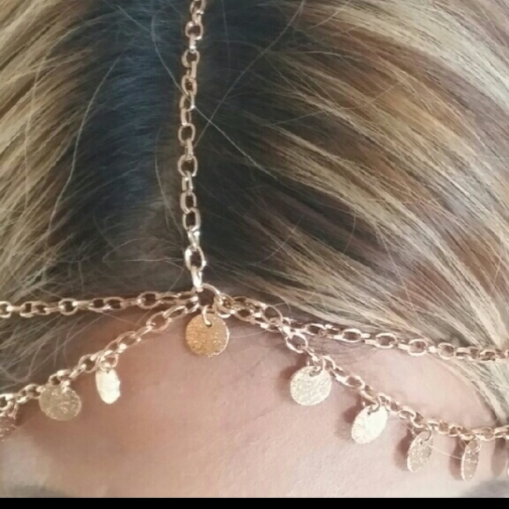 Gold Draped Charm Head Chain